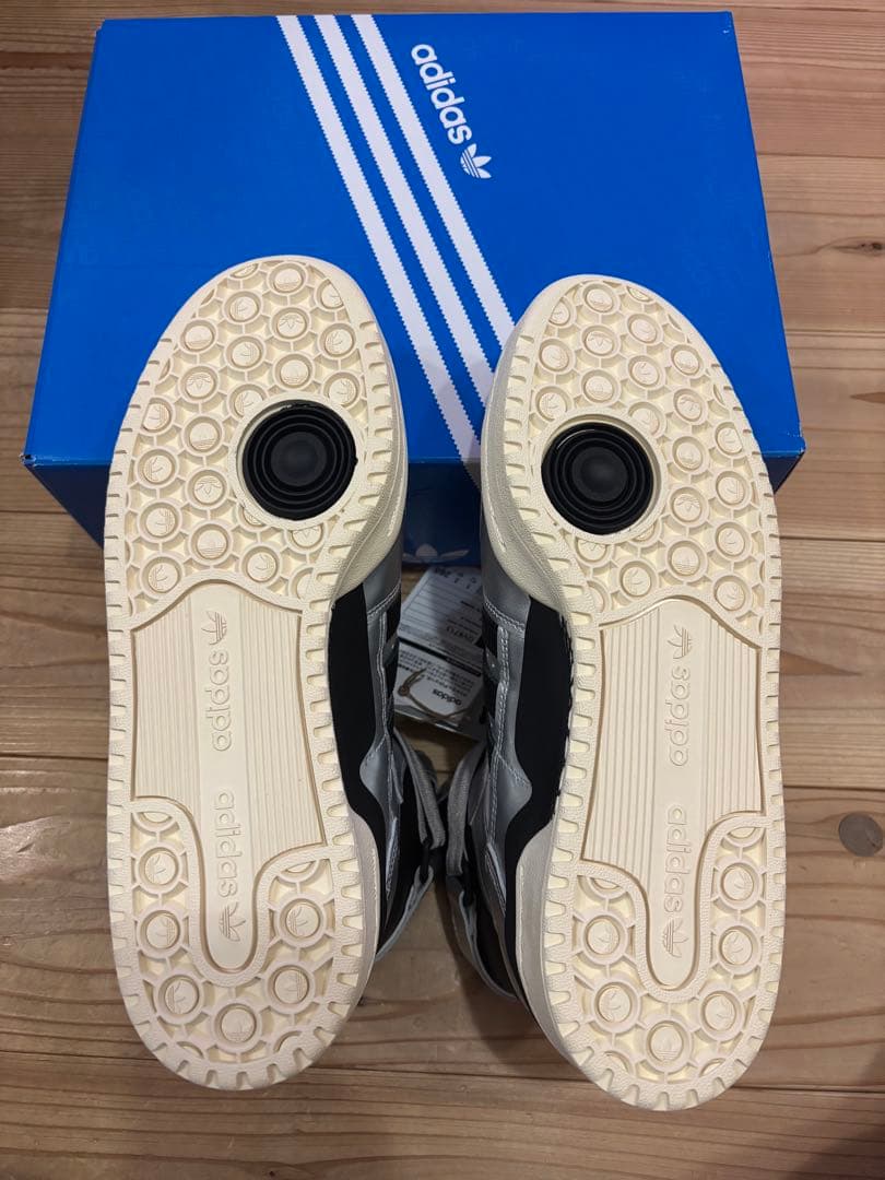 新品未使用 adidas FORUM84 HIGH atmos 26.5cm