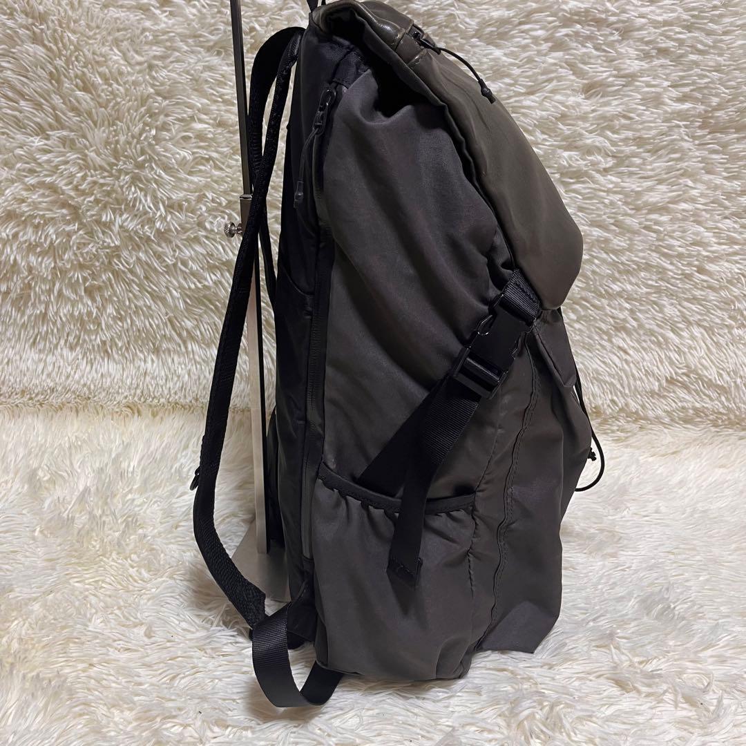 BURLAP OUTFITTER×ear 撥水・レザーコンビライトリュック - メルカリ