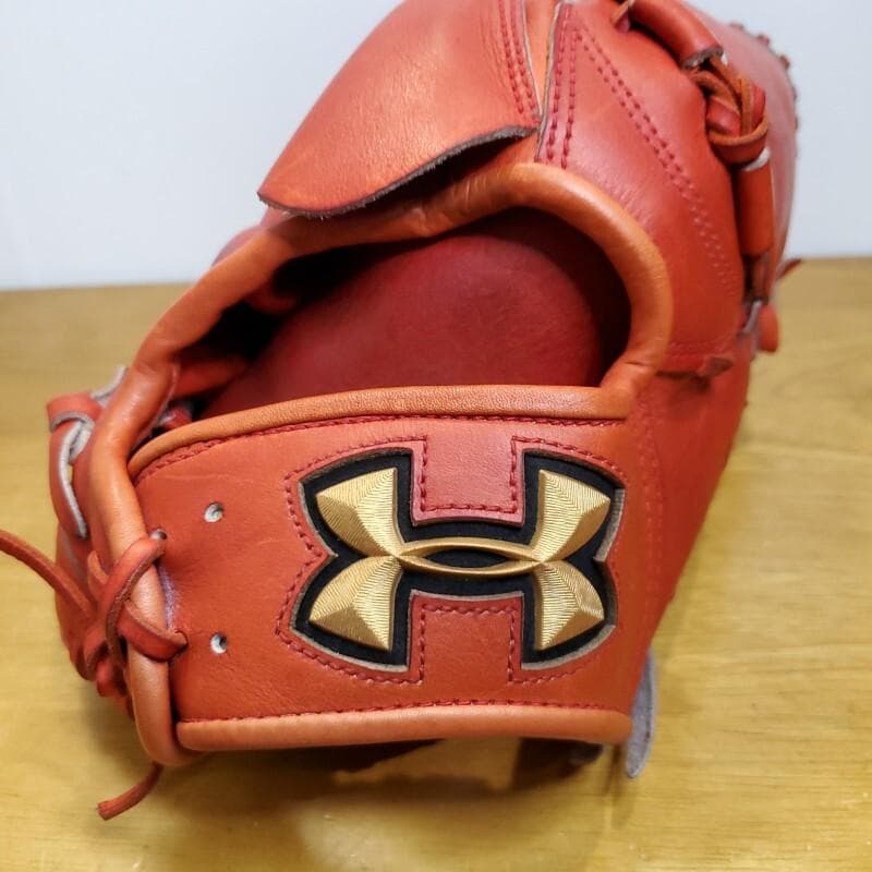 アンダーアーマー 澤村拓一モデル 廃盤品 激レア 良品 投手用 硬式