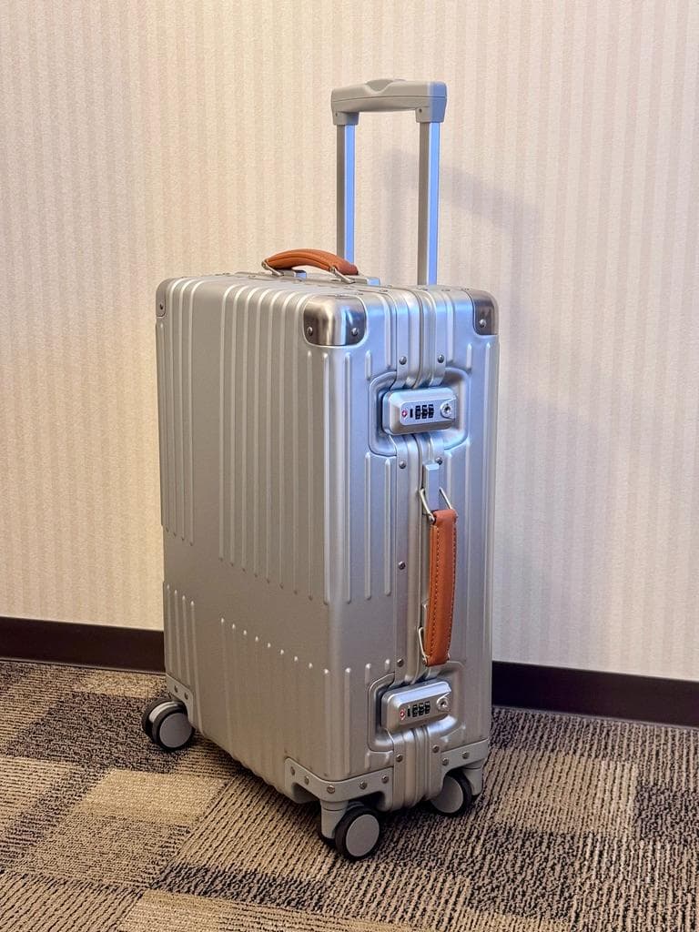 イノベーター スーツケース innovator inv1811 36L Sサイズ - メルカリ