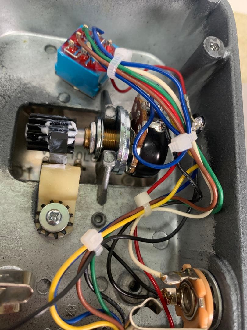 ぬし様専用 V848 CLYDE McCOY VOX ワウペダル MOD - メルカリ