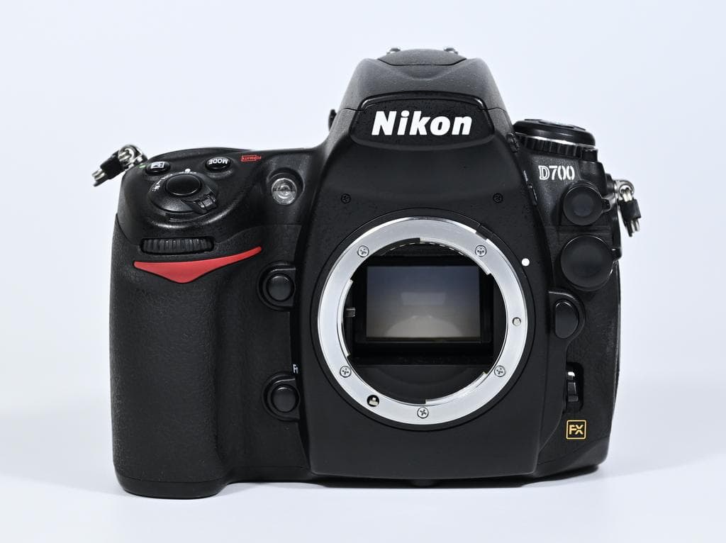 【美品】 ニコン　Nikon D700 ボディ 《ショット数9581》