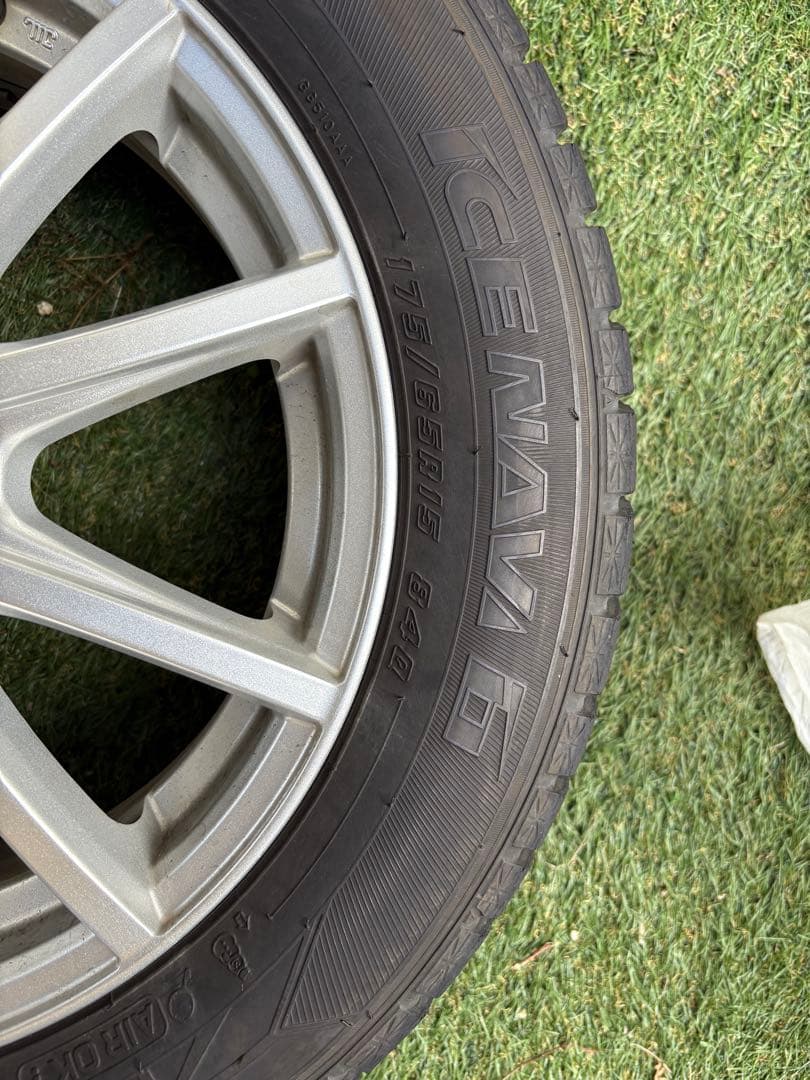 スタッドレスタイヤ 175/65/R15 4本　 15インチ