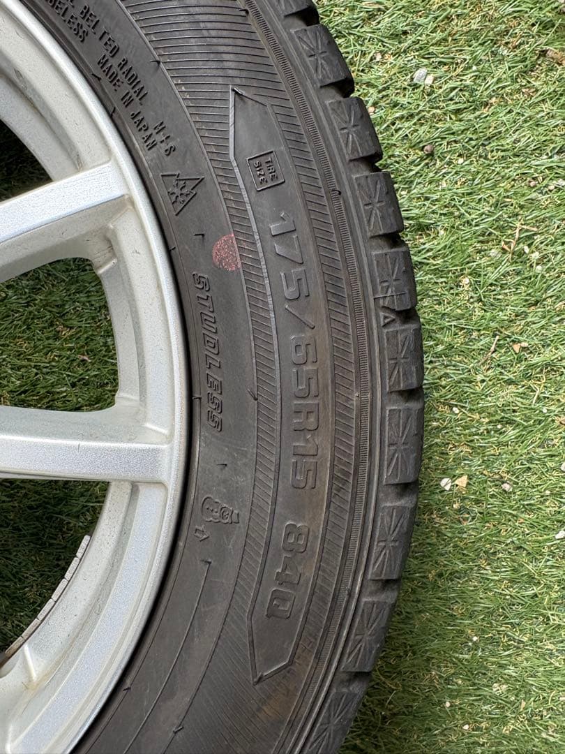 スタッドレスタイヤ 175/65/R15 4本　 15インチ
