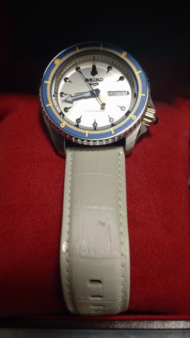 ジョジョの奇妙な冒険 ブチャラティモデル腕時計　SEIKO 5 SPORTS