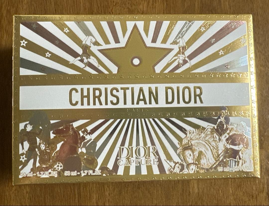 コハク様　ディオールコフレ ディオール×クリスマスコフレ2022】大人気「サンク クルール