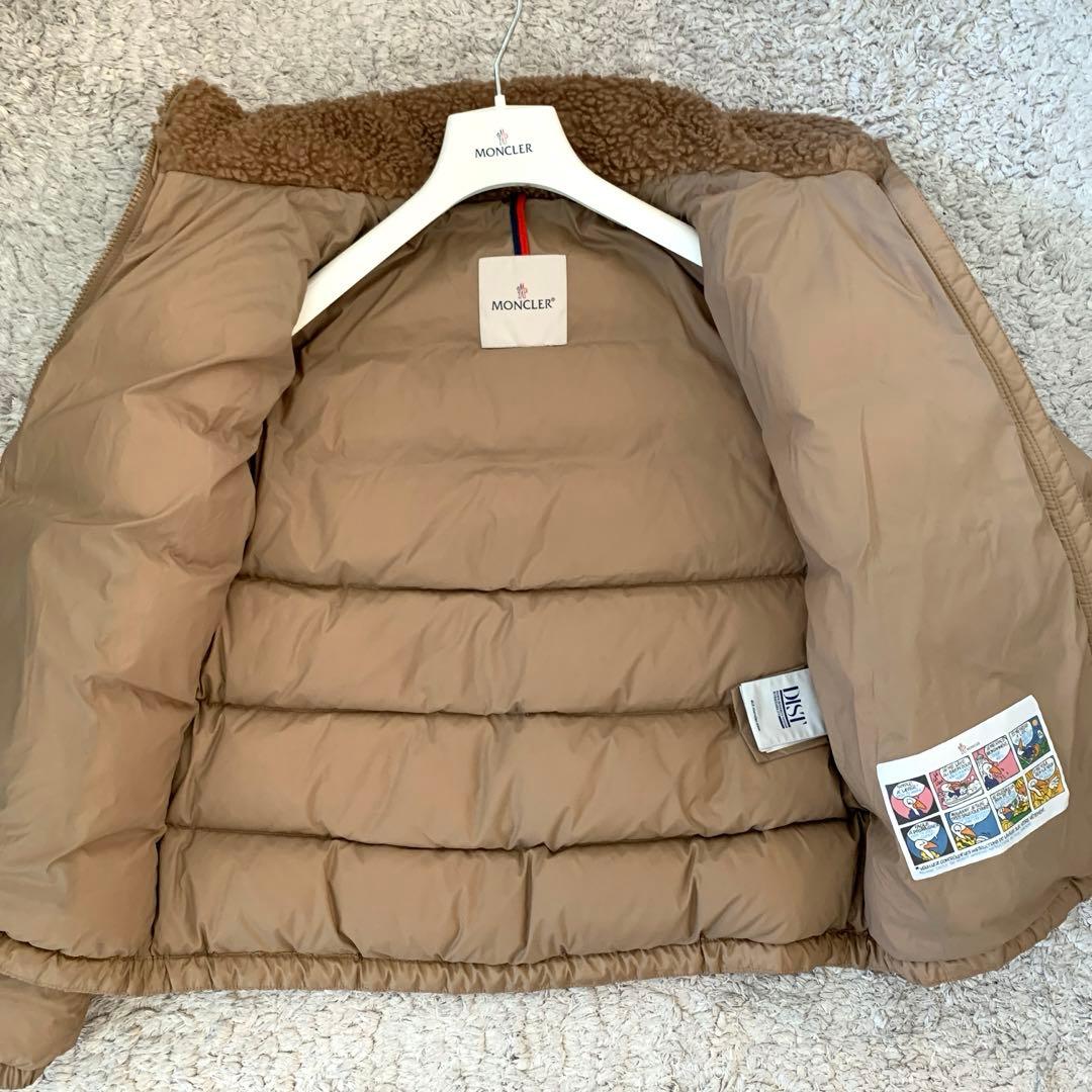《未使用に近い》モンクレール　レディース　ダウンジャケット
