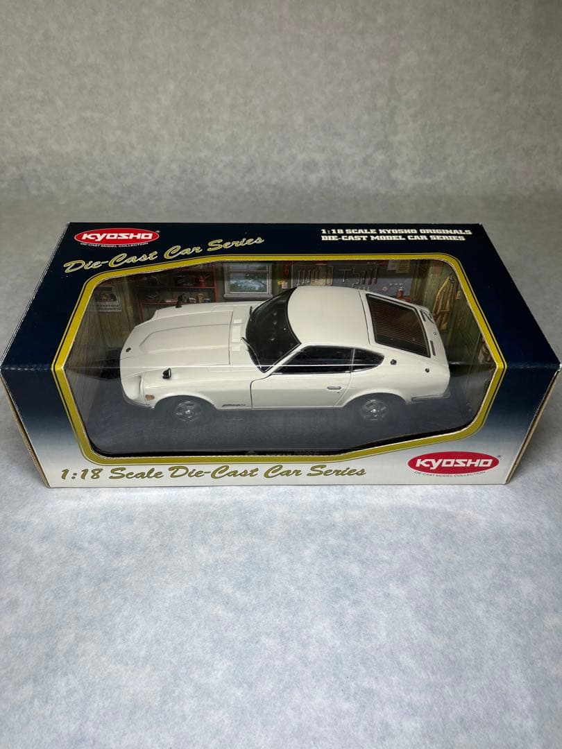 京商　フェアレディ Z -L ホワイト　白　ゼット　1/18  キョウショウ