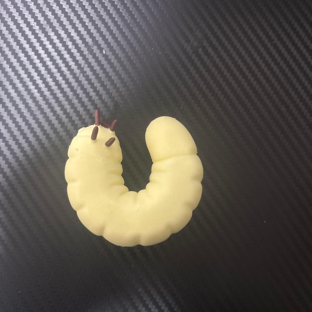 虫型フィギュア クリーム色　激レア‼️