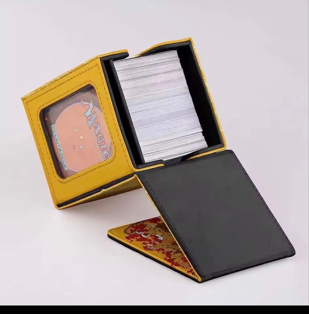 遊戯王　ディスプレイ付き　デッキケース　ラーの翼神龍　オシリス　オベリスク　神