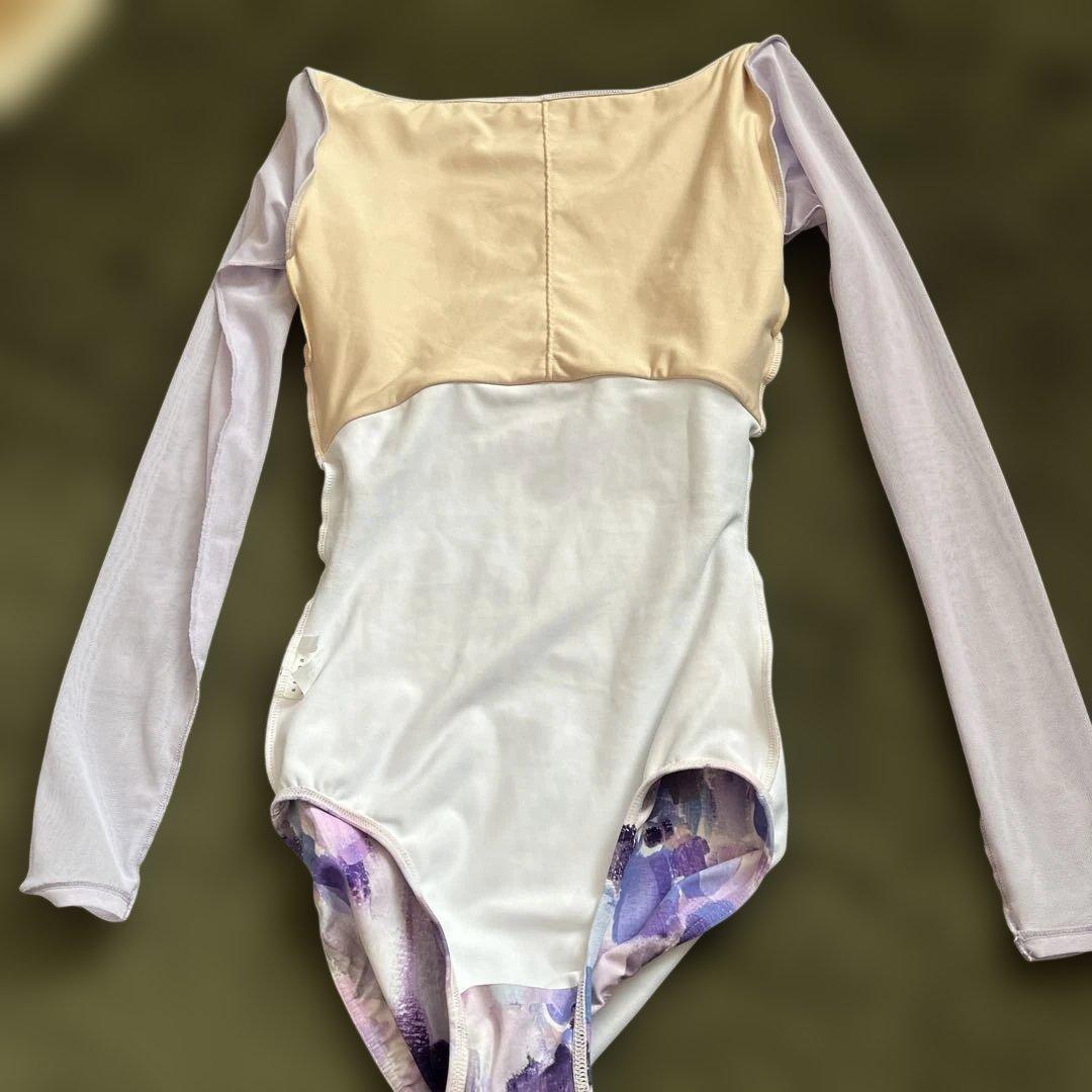新品未使用】Stina スティナ ラベンダーのお花 長袖バレエレオタード