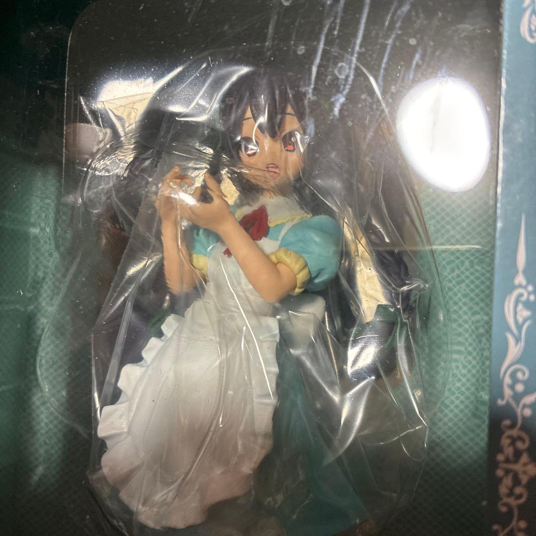 けいおん！ 一番くじ E賞 プレミアムフィギュア 中野梓 不思議の国ver