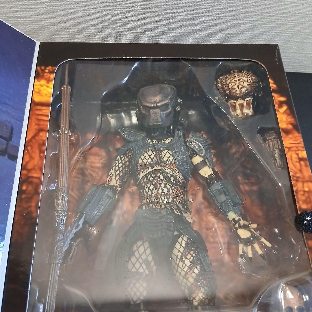 ネカ アルティメットシティハンタープレデターNECA PREDATOR