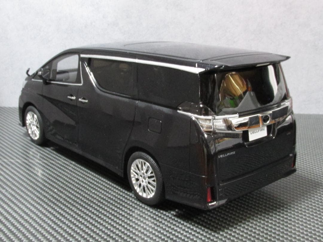 1/18京商 SAMURAI トヨタ ヴェルファイア 3.5ZA Gエディション