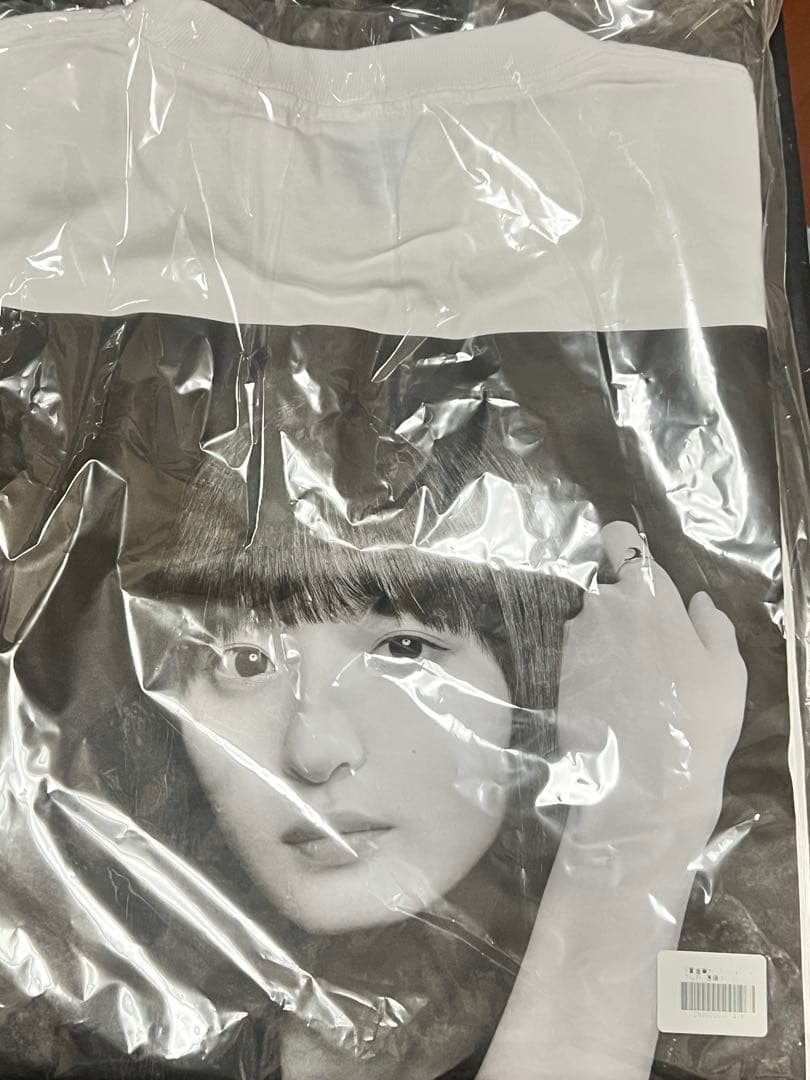 だ*ほ様 のぎBOX 遠藤さくら直筆サイン入りフォトＴシャツ