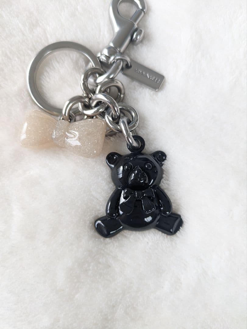 COACH クマ型キーホルダー - メルカリ