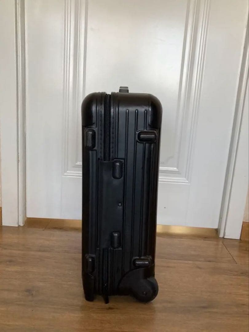 リモワサルサ2輪 デジタル迷彩仕様 最新TSA搭載☆艶消黒35ℓ機内持込