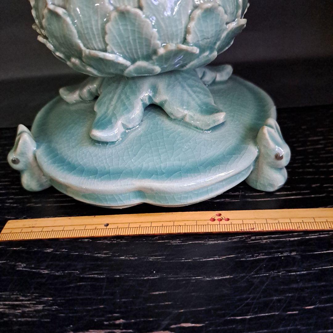 茶道具 青磁蓮型 香炉 三兎台 陽刻蓮型 細密技巧 透し火屋 海青造