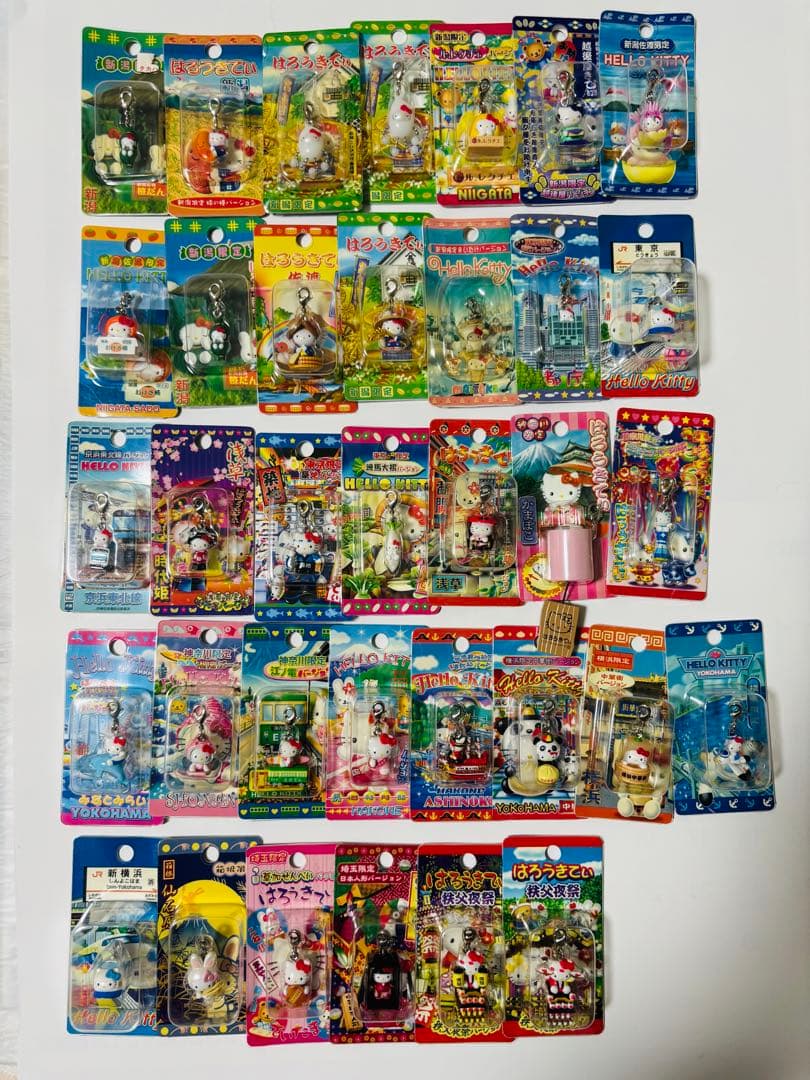ハローキティ　ご当地キティ　ストラップ　208個セット売り　根付け