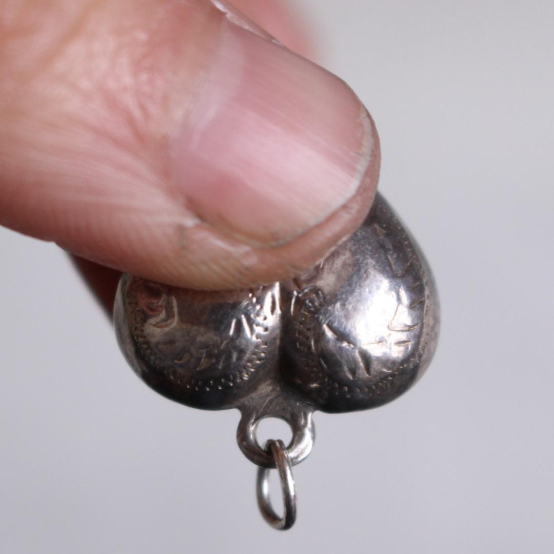 40s スウィートハートジュエリー WW2 シルバー チャーム カービング