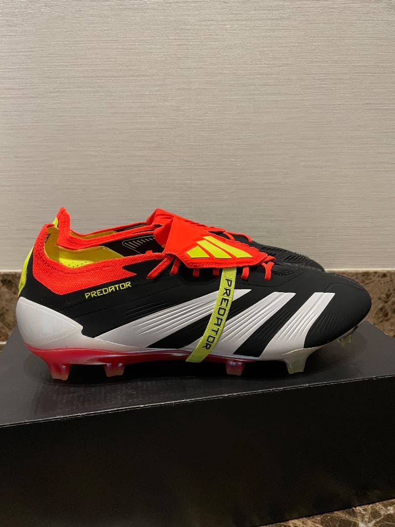 プレデターエリートFT FG 26cm - メルカリ
