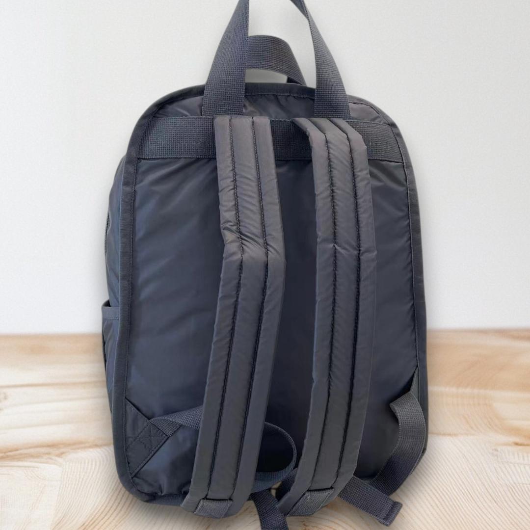 レスポートサック エッセンシャル リュック グレー 超軽量 バック