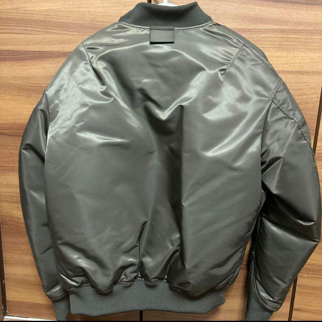 ユニクロ +J ハイブリッドダウン オーバーサイズ MA-1 ブルゾン S