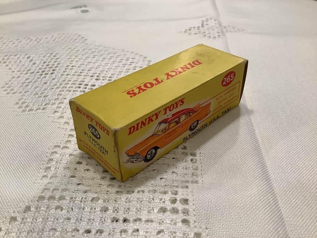 お値下げ！美品 DINKY TOYS プリムス USA TAXI ミニカー
