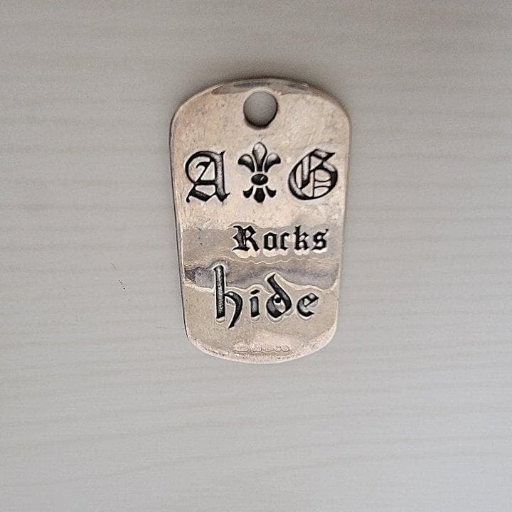 Hide + A&G 長方形 ペンダントトップ シルバー925 - メルカリ