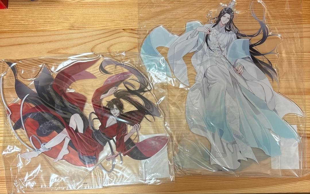 魔道祖師 特大アクリルフィギュア　飛花甘露ver 魏無羨　藍忘機 魔道祖師 魏無羨 藍忘機 アクリルスタンド飛花甘露 ver. - メルカリ