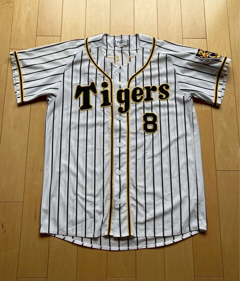 ①阪神タイガース 佐藤輝明選手 旧ホーム ユニフォーム Oサイズ #8
