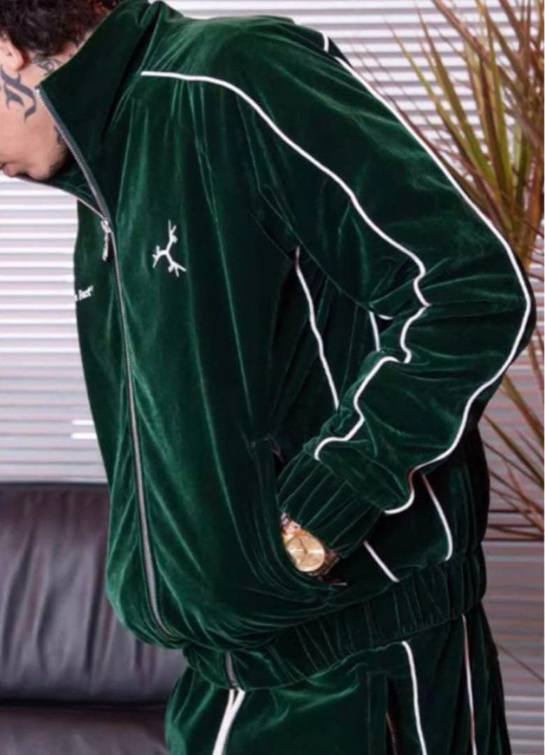 ベロアセットアップ US - メルカリ