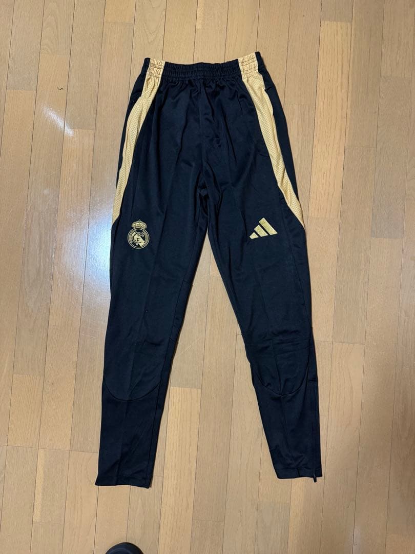 レアル・マドリード 長袖ジャージ 黒金 上下セット M
