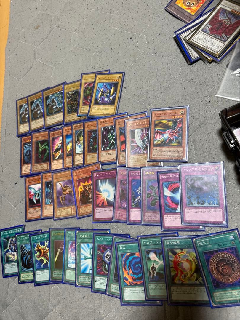 遊戯王OCG デュエルモンスターズ トレーディングカードセット