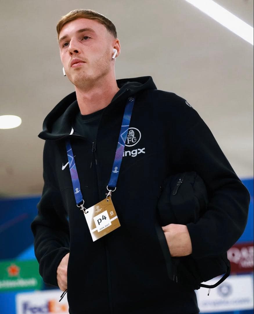 希少モデル・ラスト1枚】NIKE テックフリース パーカー チェルシー