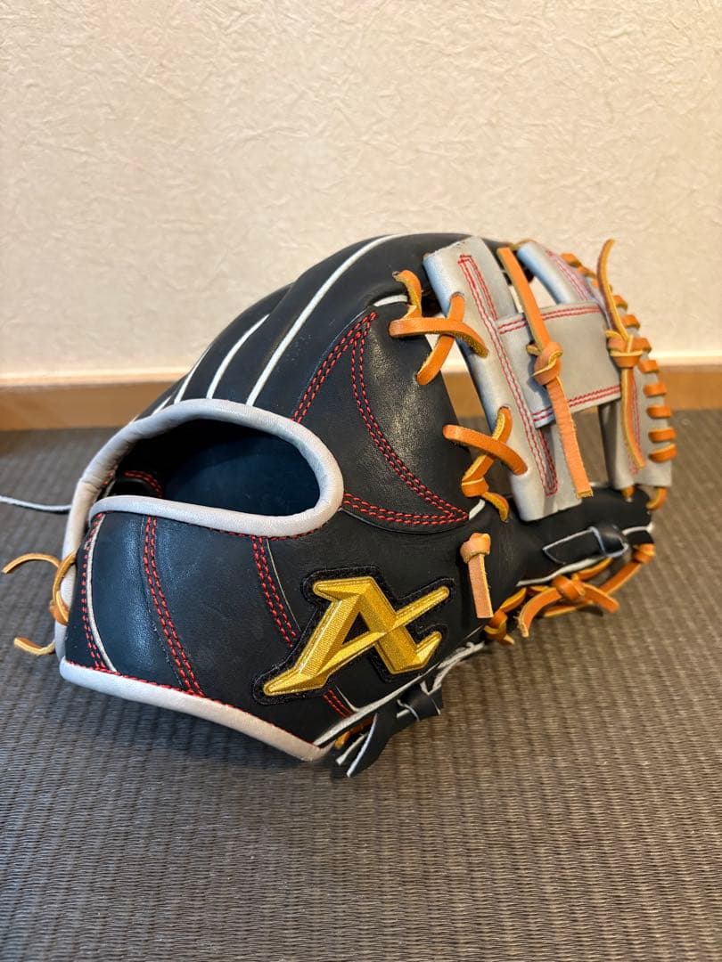 アトムズ　軟式内野手用　グラブ　新品未使用 アトムズ ATOMS 専用グラブ袋付き National Line 軟式グラブ 内野手用