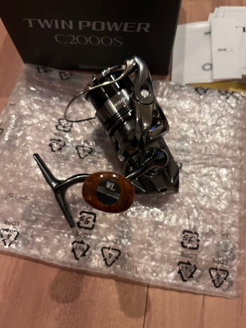 美品】シマノ 24 ツインパワー C2000S ウォーターランドノブ - メルカリ