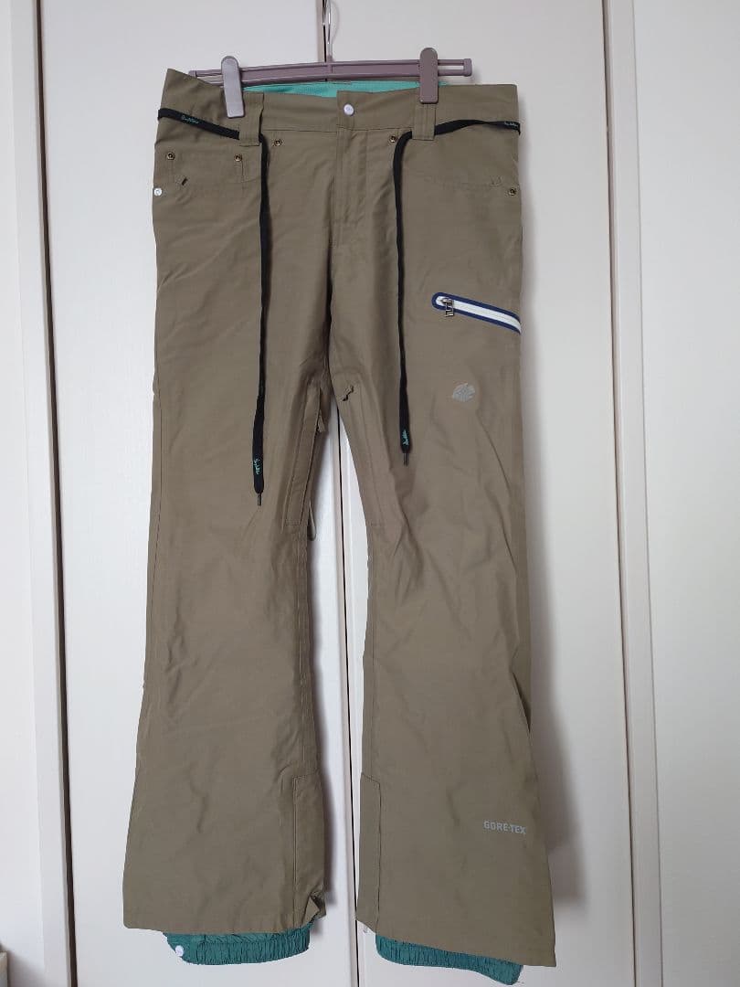 【美品】REW THE STRIDER パンツ 15-16モデル 15-16モデル REW THE STRIDER パンツ STRAIGHT FIT GORE-TEX