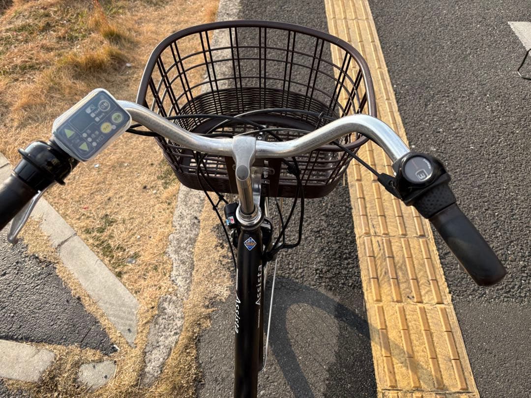 中古ブリヂストン電動アシスト自転車　8.7Ah 大阪　032番