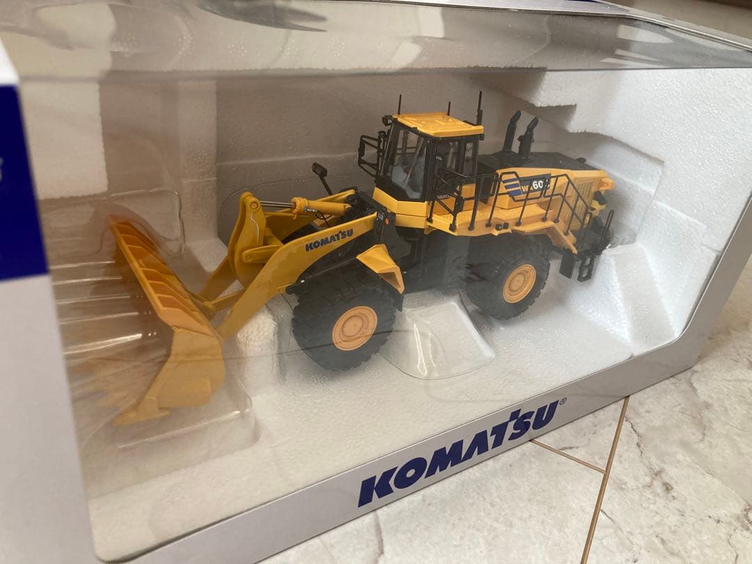 模型製作用品 KOMATSU WA600-8