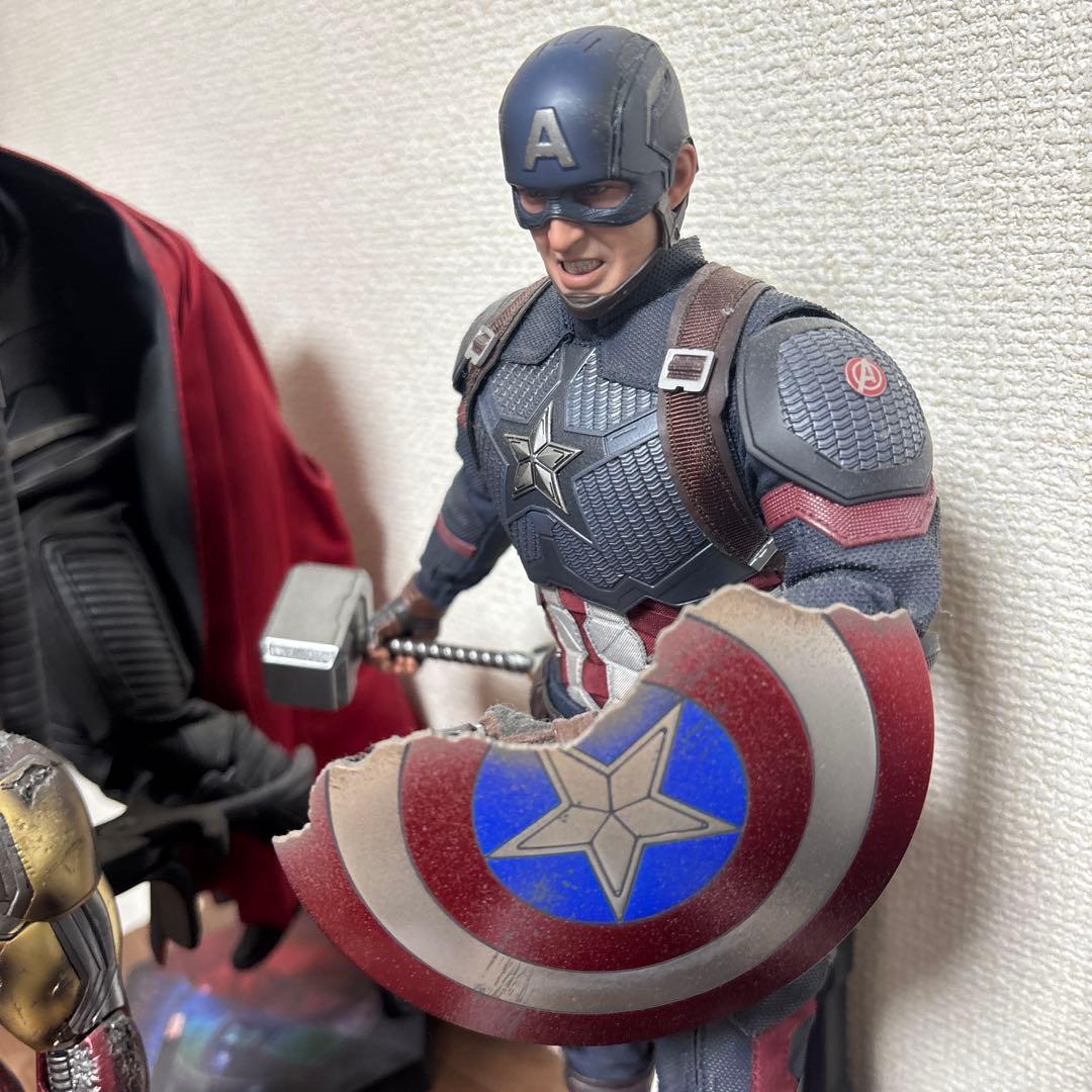 ホットトイズアイアンマン・キャプテン・アメリカ・ソー フィギュア　他備品なし