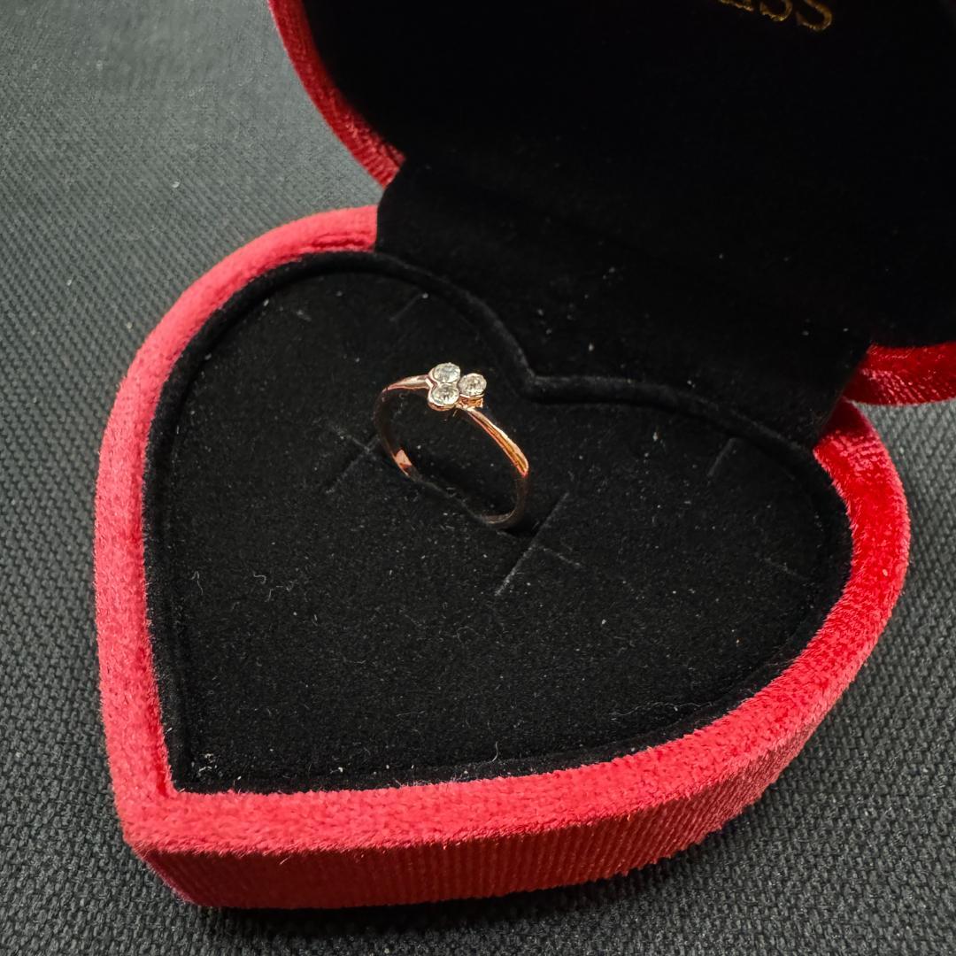 246 遺品整理 生前整理 昭和レトロ風 3石ダイヤ風装飾リング - メルカリ