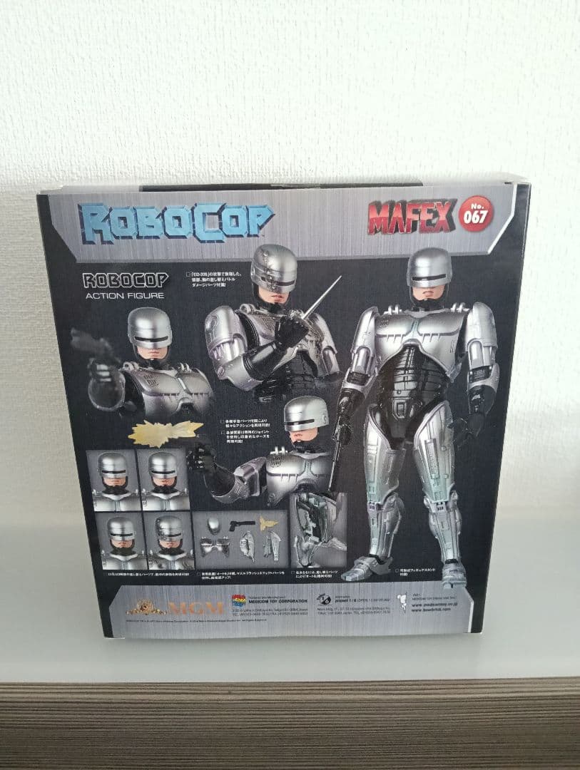 初回生産版　MAFEX　マフェックス　ロボコップ　フィギュア　メディコムトイ