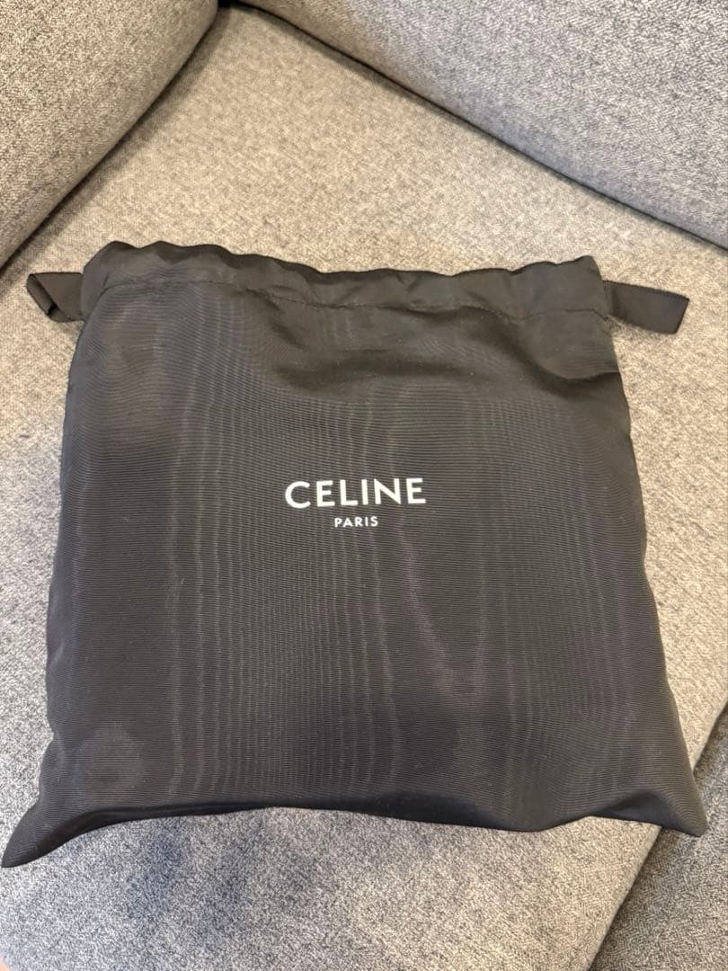 《りる》CELINE メッセンジャーバッグ ブラック
