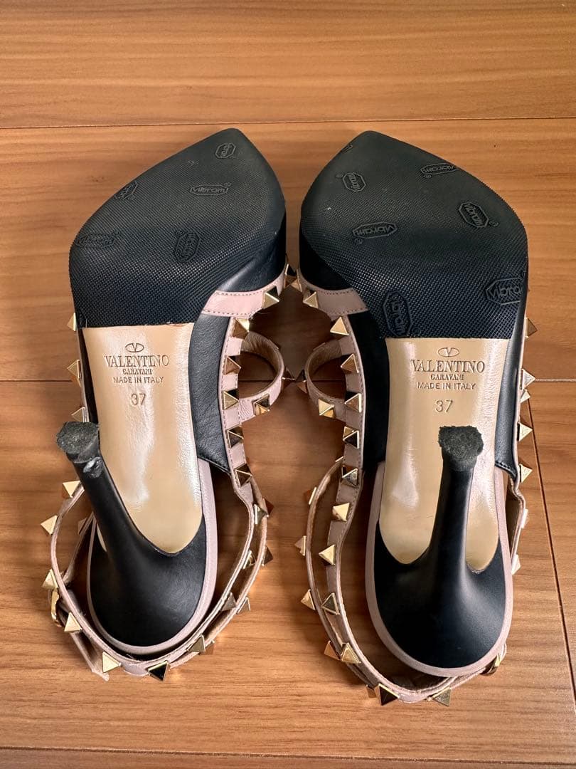 ヴァレンティノ ロックスタッズパンプス 37 - メルカリ