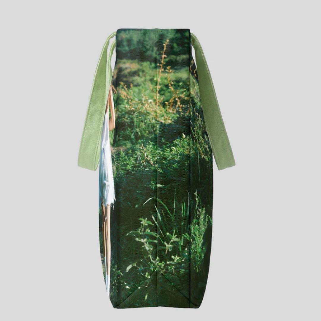 JENNIE 写真展 トートバッグ グリーン ジェニ BLACKPINK - メルカリ