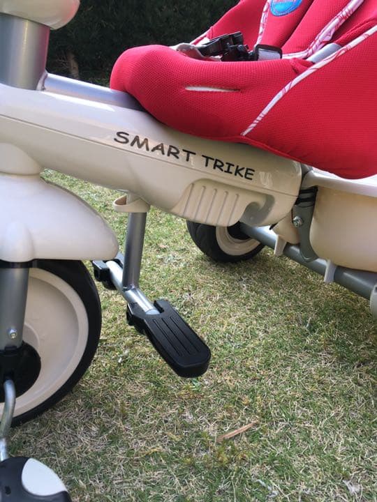 美品　三輪車　smart trike 女の子