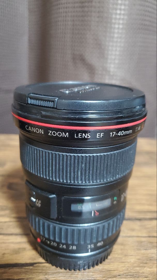 Canon EF 17-40mm f/4L フチにキズ有り Amazon.com : Canon EF 17-40mm f/4L USM Ultra Wide Angle Zoom Lens