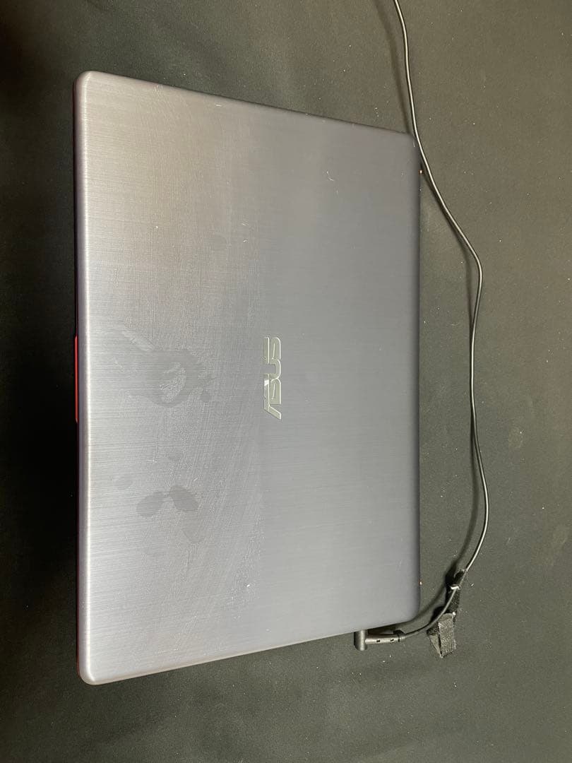 ASUS VivoBook i5 第八世代 15.6インチ 1176051118 - メルカリ