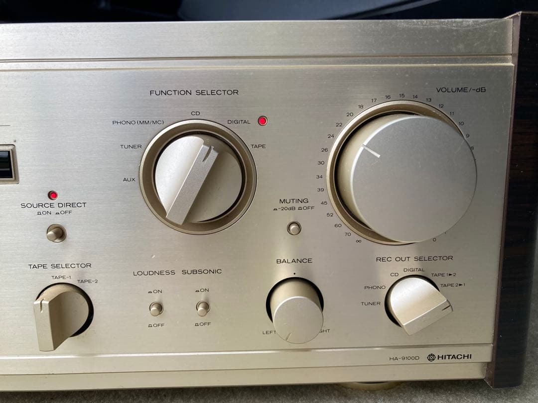 A*2様 Hitachi HA-9100D デジタルアンプ